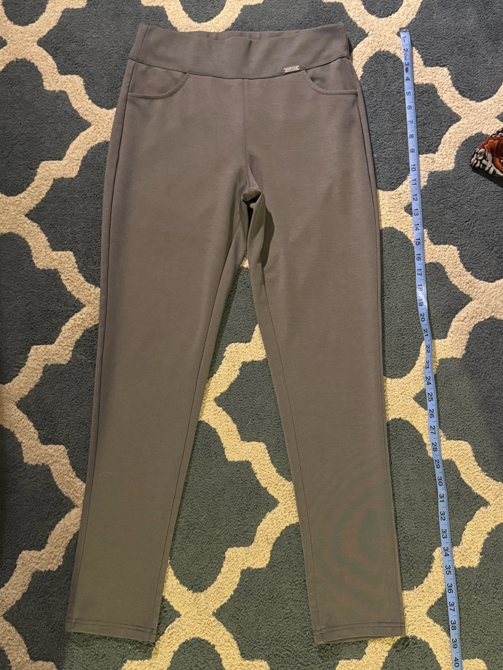 Women’s Olive Pull-On Ponte Pants - Smooth Everyday Leggings